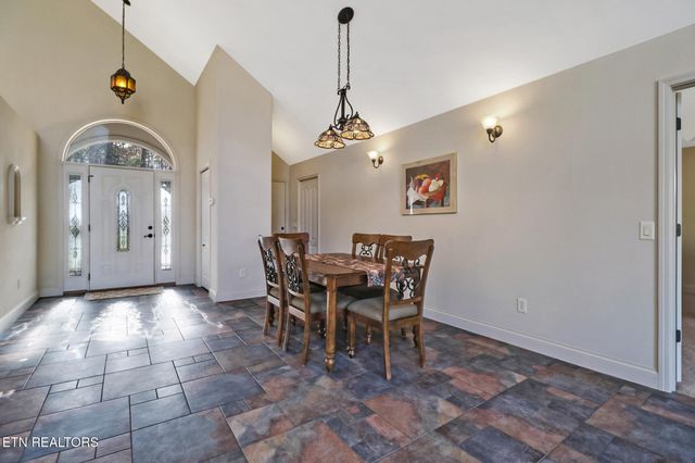 14 Needham Terrace, Crossville, TN 38558