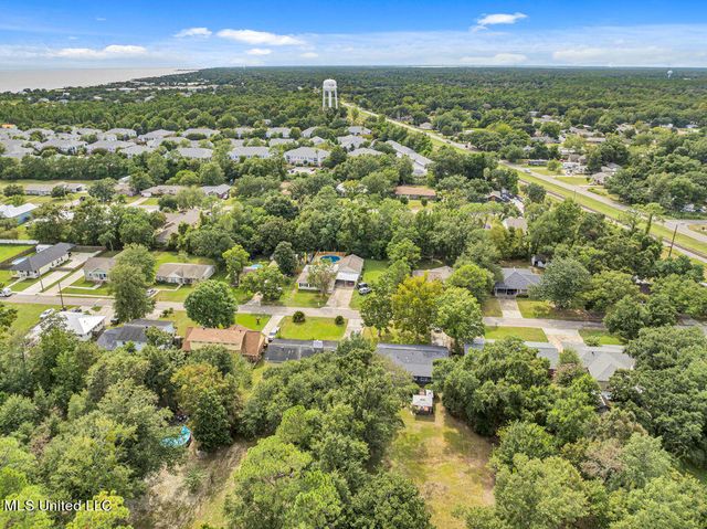 216 Buena Vista Drive, Long Beach, MS 39560