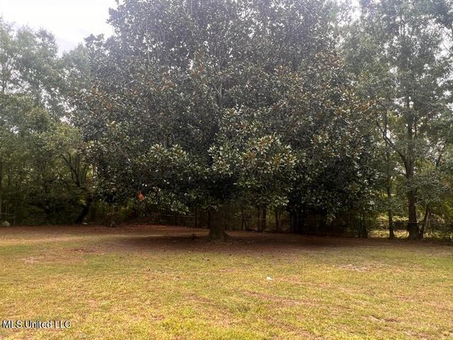 216 Buena Vista Drive, Long Beach, MS 39560