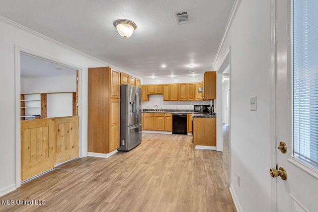 216 Buena Vista Drive, Long Beach, MS 39560