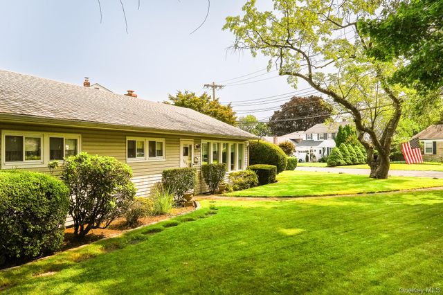 121 Windermere Drive, Yonkers, NY 10710
