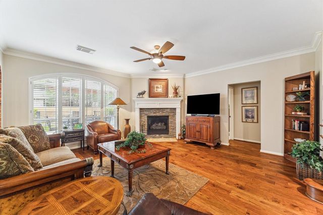 15 Rippling Creek Drive, Sugar Land, TX 77479