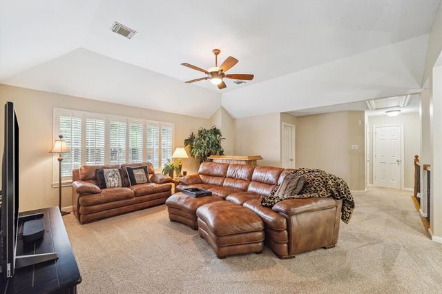 15 Rippling Creek Drive, Sugar Land, TX 77479