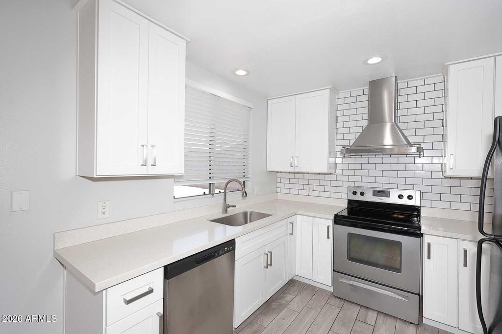 1008 E ORAIBI Drive, Phoenix, AZ 85024 — photo 4