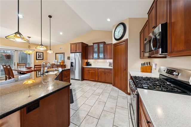 65 Edgewood Drive, Batavia, NY 14020