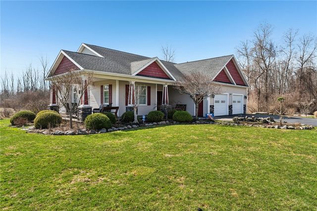 65 Edgewood Drive, Batavia, NY 14020