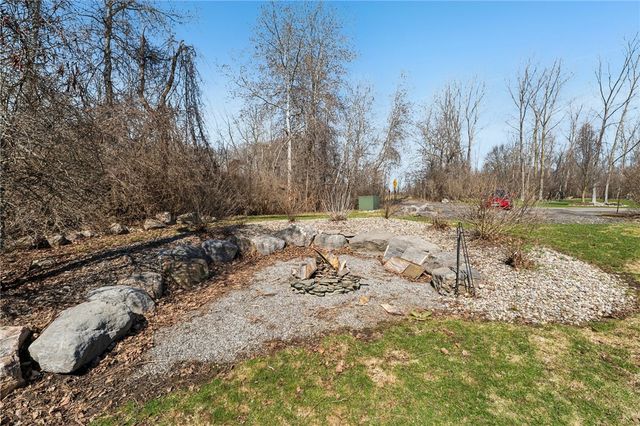 65 Edgewood Drive, Batavia, NY 14020