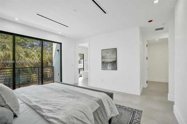 1825 NE 26th Avenue 1, Fort Lauderdale, FL 33305