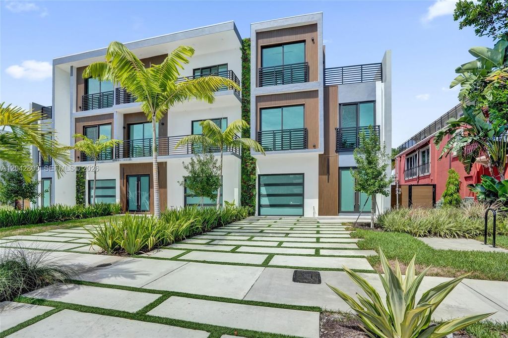 1825 NE 26th Avenue 1, Fort Lauderdale, FL 33305