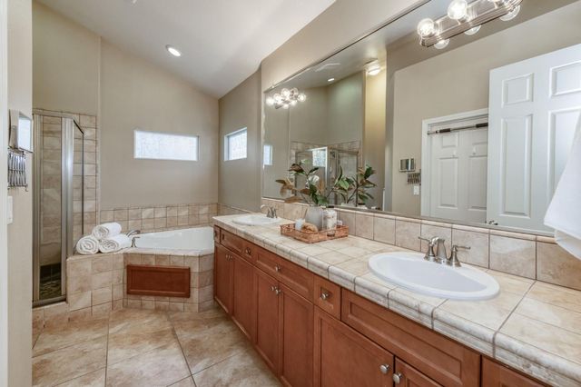 10687 N Tea Party Lane, Fresno, CA 93730