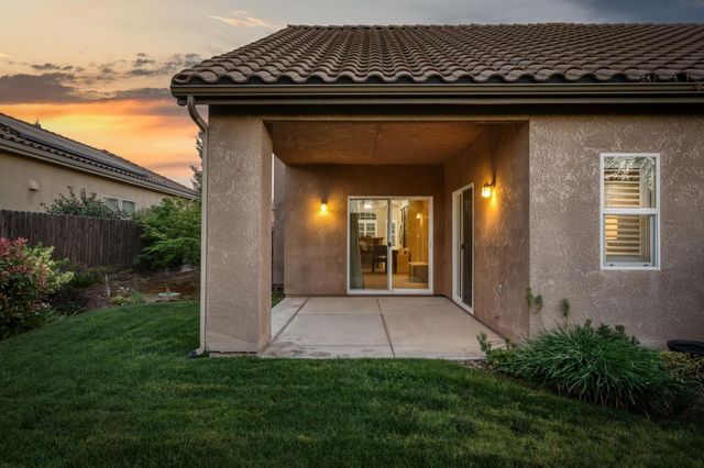 10687 N Tea Party Lane, Fresno, CA 93730