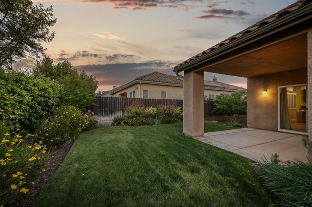 10687 N Tea Party Lane, Fresno, CA 93730