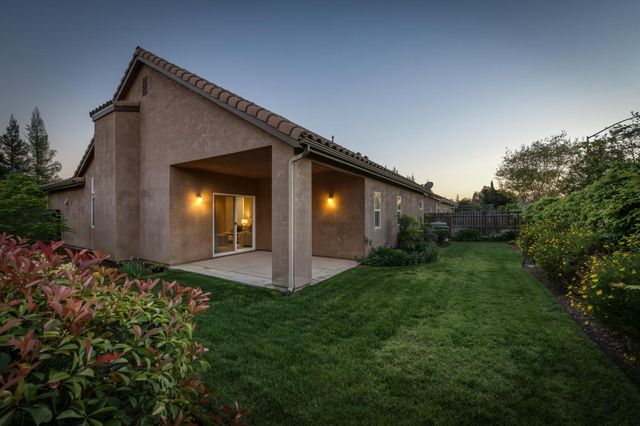 10687 N Tea Party Lane, Fresno, CA 93730