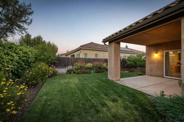 10687 N Tea Party Lane, Fresno, CA 93730