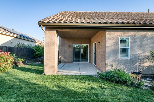 10687 N Tea Party Lane, Fresno, CA 93730
