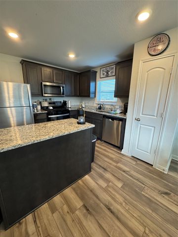 10856 Copper Hills Lane, Fort Worth, TX 76108