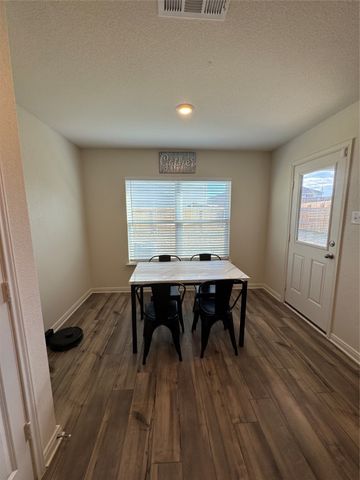 10856 Copper Hills Lane, Fort Worth, TX 76108