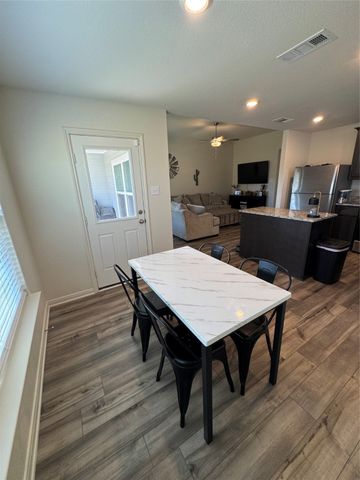 10856 Copper Hills Lane, Fort Worth, TX 76108