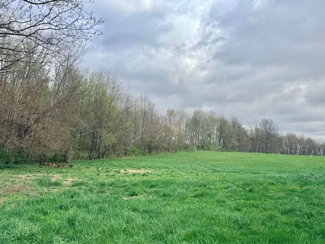 757 N County Line Road, Westville, IN 46391