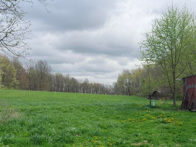 757 N County Line Road, Westville, IN 46391