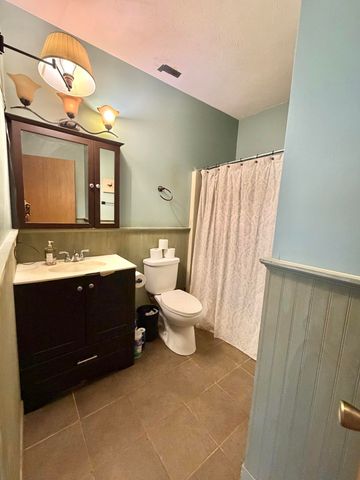 757 N County Line Road, Westville, IN 46391