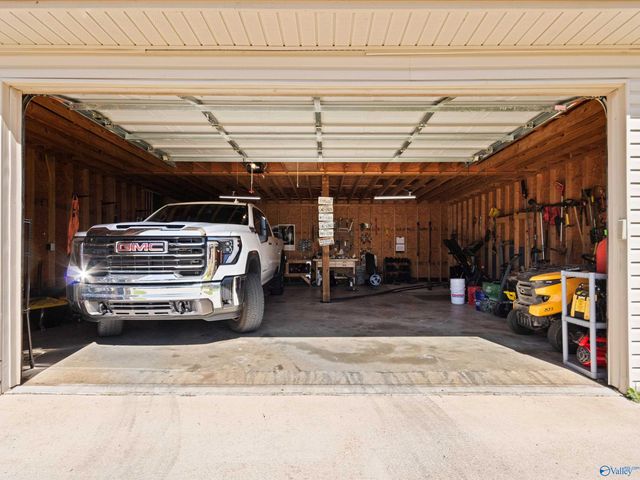 16258 Mcculley Mill Road, Athens, AL 35613