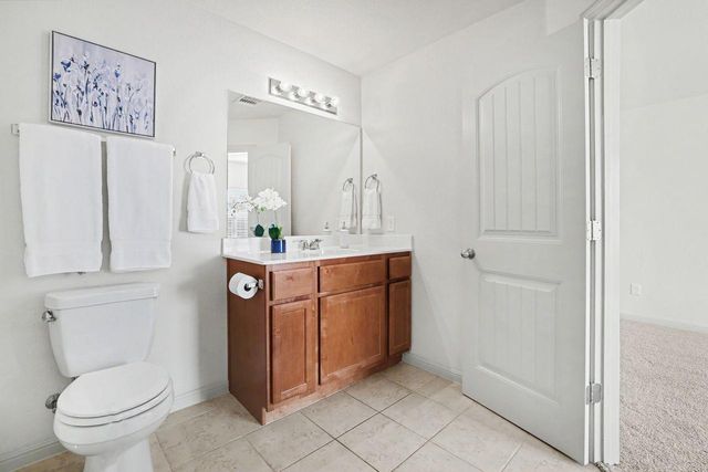 2410 Great Oaks DR 401, Round Rock, TX 78681