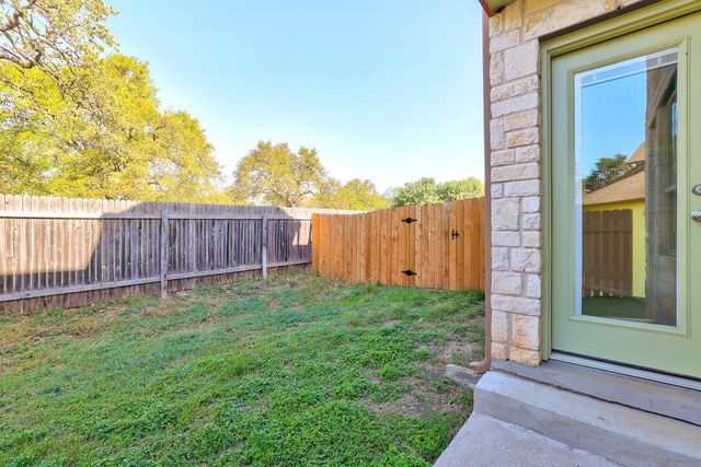 2410 Great Oaks DR 401, Round Rock, TX 78681