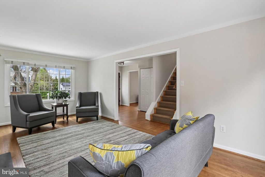 Image 13 of property listing at 11204 TRIPPON CT, North Potomac, MD 20878