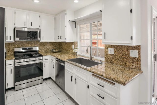 1232 Walpen, San Diego, CA 92154