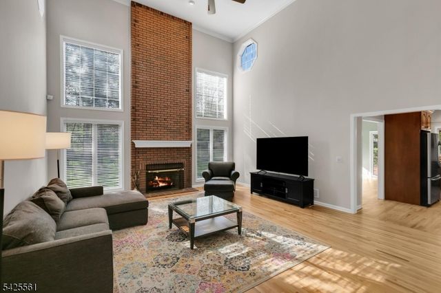 98 Bernard Dr, Bernards Twp., NJ 07920