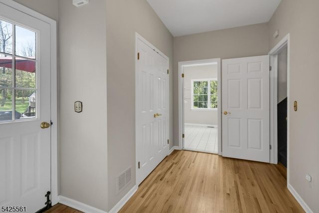 98 Bernard Dr, Bernards Twp., NJ 07920