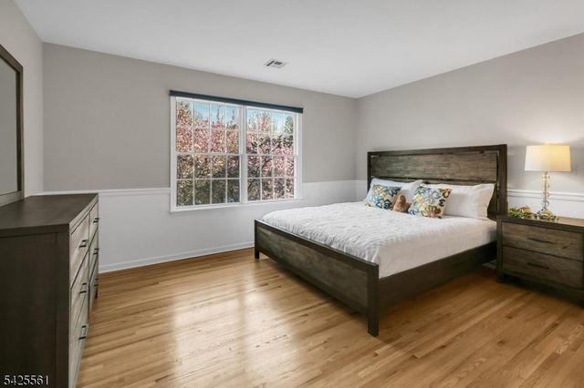 98 Bernard Dr, Bernards Twp., NJ 07920