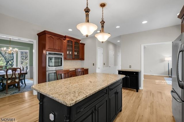 98 Bernard Dr, Bernards Twp., NJ 07920