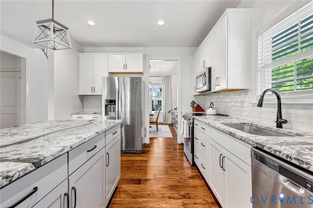 9131 Deerlake Dr, New Kent, VA 23124