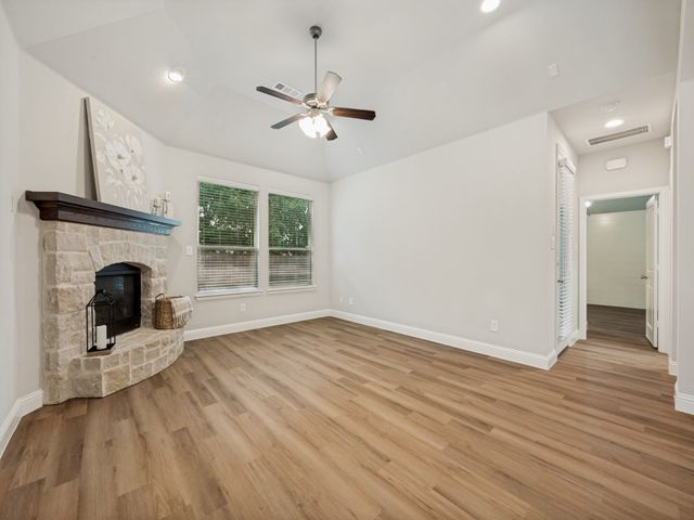 3300 Discovery Drive, Little Elm, TX 75068