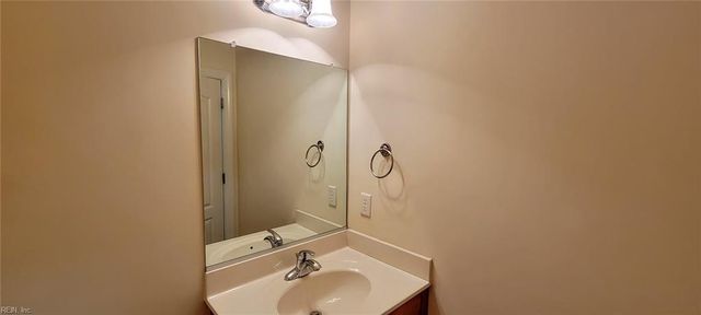 9577 8th Bay ST, Norfolk, VA 23518