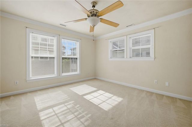 9577 8th Bay ST, Norfolk, VA 23518