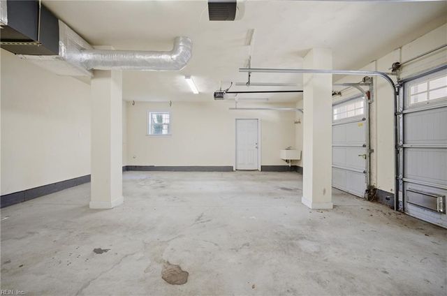 9577 8th Bay ST, Norfolk, VA 23518