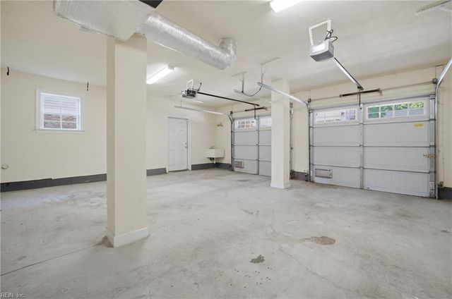 9577 8th Bay ST, Norfolk, VA 23518