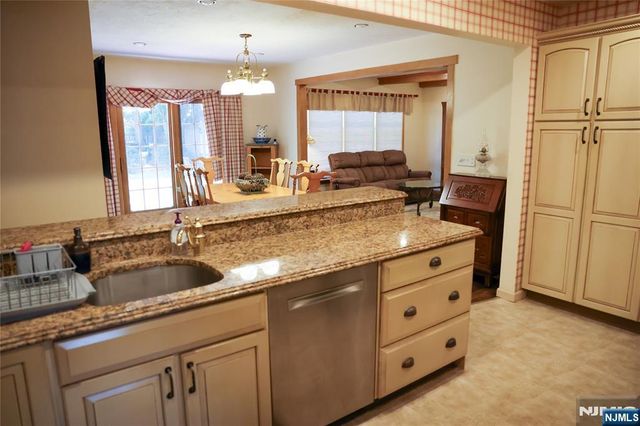 270 Kensington Road, River Edge, NJ 07661