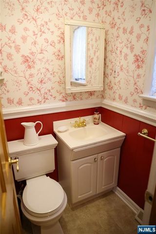 270 Kensington Road, River Edge, NJ 07661