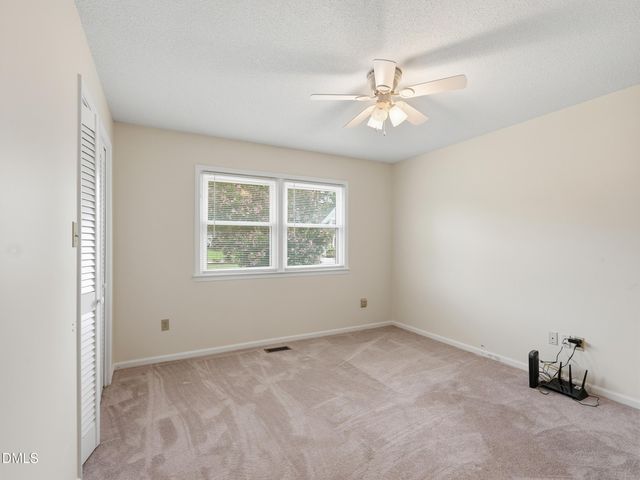 318 Crescent Drive, Clayton, NC 27520