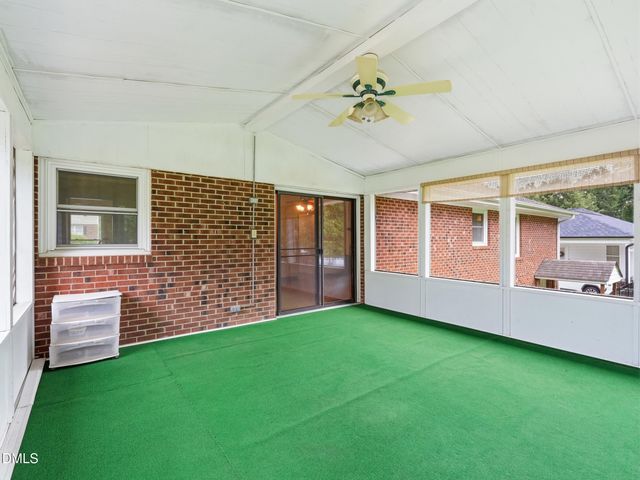 318 Crescent Drive, Clayton, NC 27520