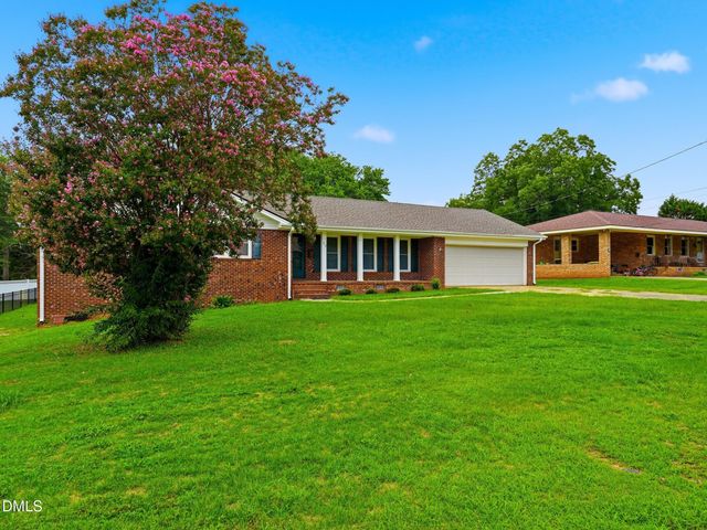 318 Crescent Drive, Clayton, NC 27520