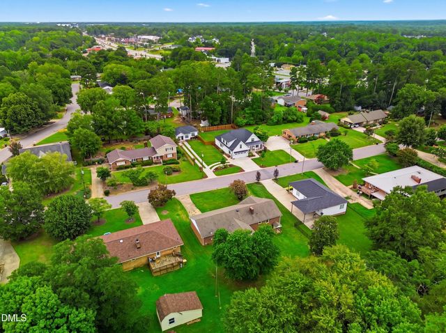 318 Crescent Drive, Clayton, NC 27520