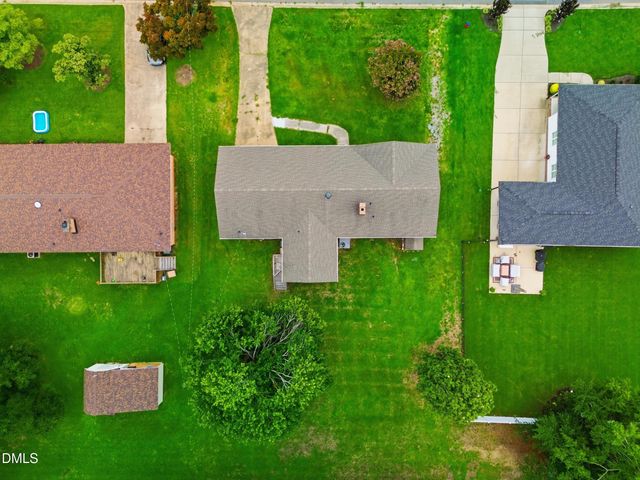 318 Crescent Drive, Clayton, NC 27520