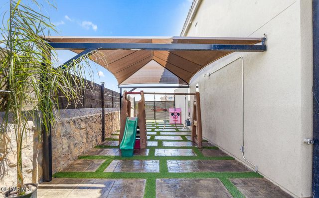 12669 Monmouth Avenue, Horizon City, TX 79928