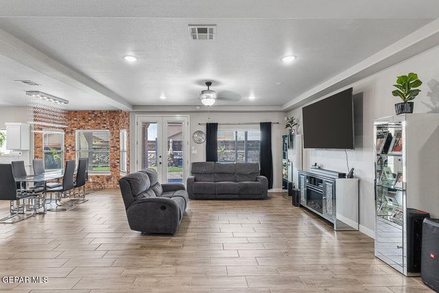 12669 Monmouth Avenue, Horizon City, TX 79928