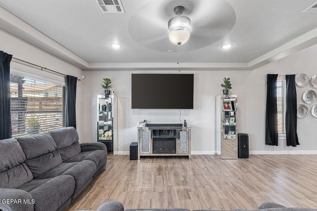 12669 Monmouth Avenue, Horizon City, TX 79928